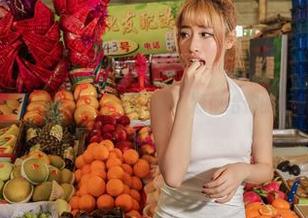 “爱丝”的公路魅影：下载美图，顺便给你的手机多点料！