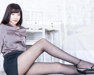 Beautyleg – 瑤瑤的肉丝，作品里的温柔让我想到了夏日的晚风？