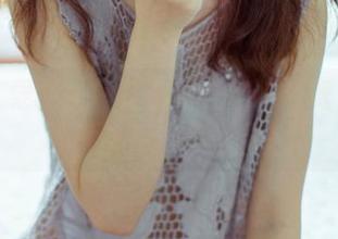 GIRLT果团网 – 这是真正的粉色诱惑！黄歆苑写真等你下载！
