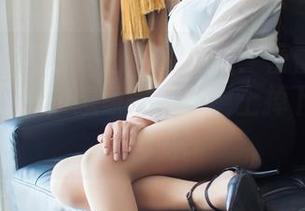 IMiss爱蜜社 – 图包大揭晓：蕾蕾醒了没的圣诞装扮，想象一下从树上掉下来的宅男目光。