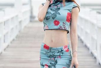MiStar魅妍社 – 泳池里的Mieko林美惠子，精选的每一刻都有种欲言又止的快乐