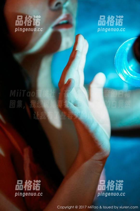 MiiTao蜜桃社 - 在线直击木奈奈的白裙图集，我想说她真会挑色，上面的白竟然让我有了些春天的错觉。