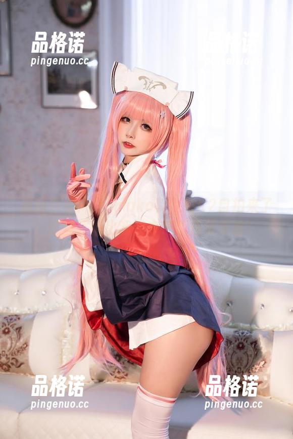 Momoko葵葵 最新合集:Momoko葵葵的K2自拍来了,这些表情比我的中午饭还要丰富!
