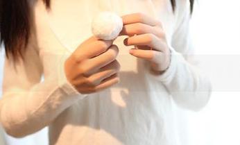 当ROSI选择在线写真，你还敢说可爱没问题？