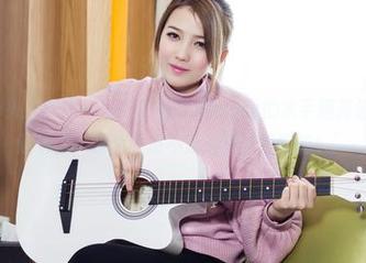 TouTiao头条女神 – 一边看杨漫妮baby的水手服高清图包,一边想:“果然气质不是谁都能驾驭的!”