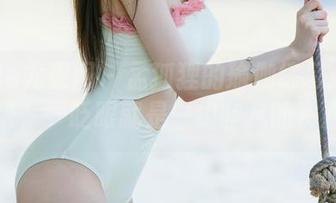 UGirls尤果网 – 孟狐狸的瑜伽练习：随性而来，一眨眼就是一组非凡的资源！