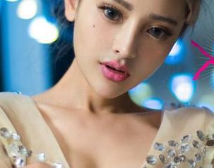 UGirls尤果网 – 慕羽茜的长腿图包,最新款的腿,看了让人移不开眼