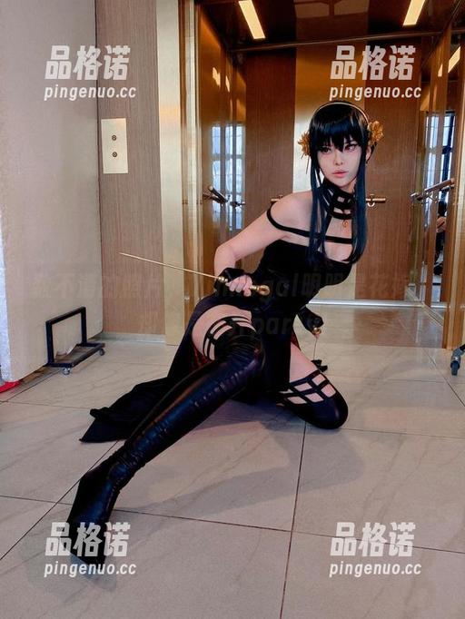 数不清的照片，Vinnegal明明是花嫁，却像是在开party!