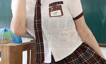 Xiuren秀人网 – 最新写真流出：妙可可Cheese在校服中闪现的不羁Attitude