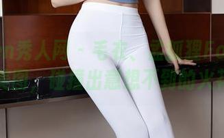 Xiuren秀人网 – 毛衣、孟狐狸FoxYini与美图，碰撞出意想不到的火花！