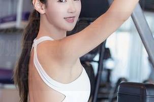 Xiuren秀人网 – 高清写真里的杨晨晨sugar，御姐气质散发着不容忽视的力量，没事多回顾一下。
