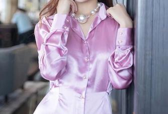 Xiuren秀人网 – 高清图册，林文文的修女角色大解锁，估计上天也要被她吸引到！
