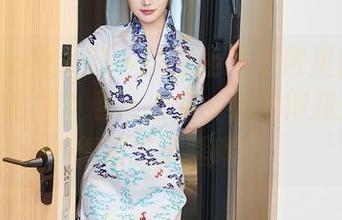 Xiuren秀人网 – 谁能拒绝爱酱里这清纯的美图合集？看着看着，我觉得我开始变得清纯了嘿嘿！