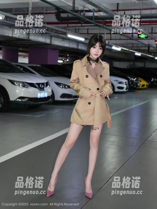 Xiuren秀人网 - 中国风与礼服交织，王馨瑶Yanni的原图让人欲罢不能；这组图集像在细雨里漫舞，吸引攒动。