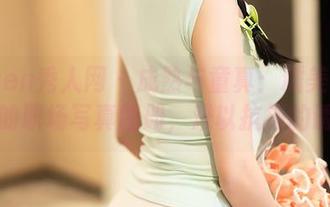 Xiuren秀人网 – 成熟与童真：糯美子mini的职场写真图册，难以抗拒的诱惑