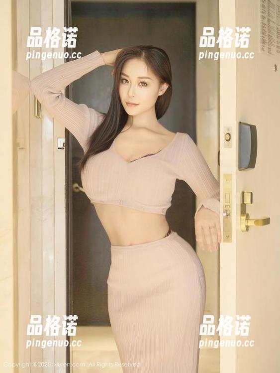 Xiuren秀人网 - 舞媚歆：全套女王版，顺便试试扭扭身子？
