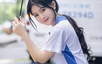 Xiuren秀人网 – 在线逼真美图，邱淑贝：我的女友不止在照片里