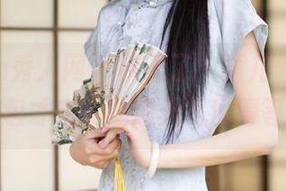 Xiuren秀人网 – 秋天了，雨儿酱eve的皮衣图包才来，难道天气也得等着她？