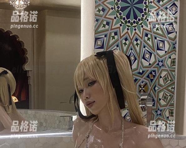 eliza喵喵 eliza喵喵最新泳衣作品解锁夏日风,总让人多看几眼。