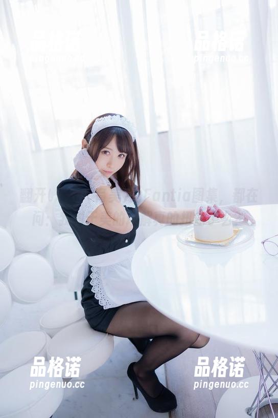 翻开いくみ(育美)的Fantia图集，都在问：我对于美的理解真的扭曲了么？