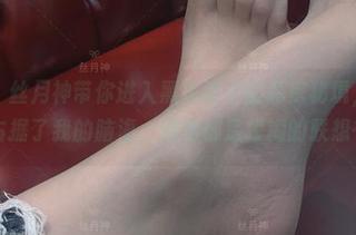 微密圈 – 丝月神带你进入黑色漆皮的私房秘境，这美图占据了我的脑海，满满都是模糊的联想…