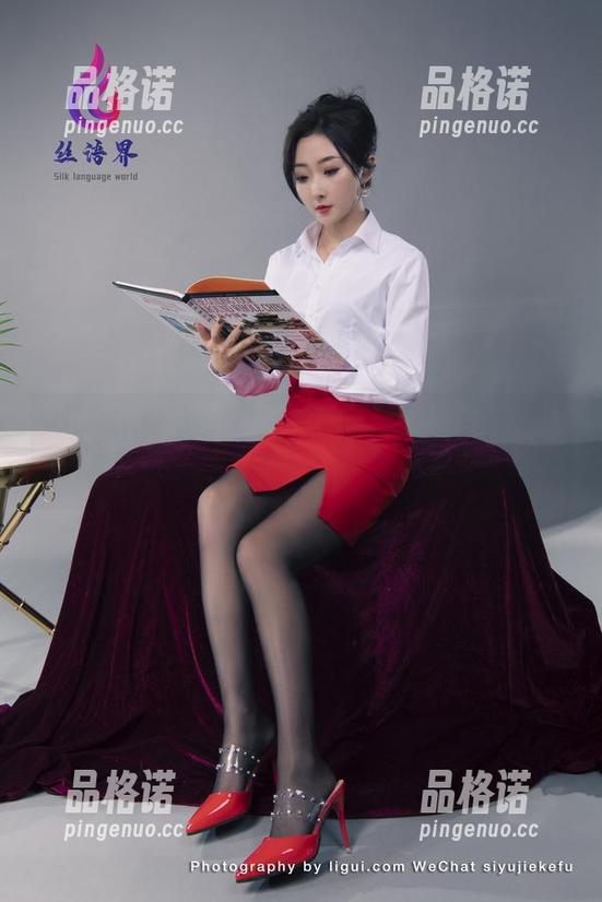 丽柜 - 在线体验王欣竹的高清日常，女孩与小淘气的完美结合！