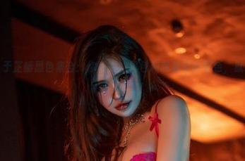 微密圈 – 于芷晴黑色集合：你看到的黑色和我看到的黑色，就是个无穷大的漏洞！