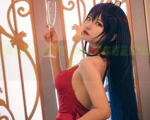 谁还在说痛苦需分享？伊喵君_Nya给你碧蓝航线泳装的资源真相。