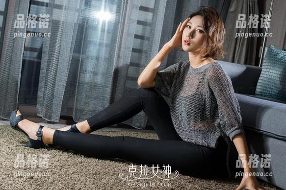 克拉女神-薇薇 克拉女神 - 冷静看薇薇泳池图包,别被水花四溅“吸引”了!