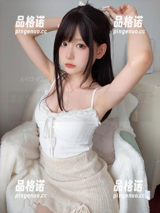 发条少女yoki 发条少女yoki的工作日常:秘书写真更新中有点小情绪!