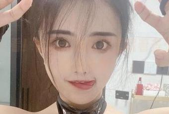 微密圈 – 看！古阿扎的原图里藏着多少种色彩的网袜梦