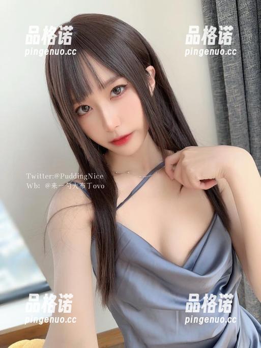 完全没想到会是这样！布丁大法的内衣原图惹得我侧目！