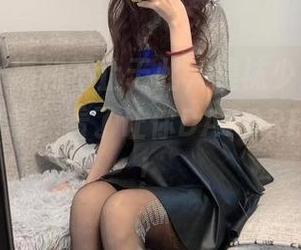 微密圈 – 福利不止于此,提袜少女的微信朋友圈图集,看了让你DAYDREAMING!