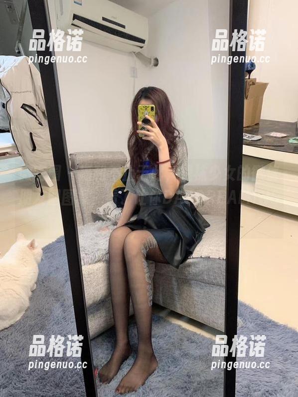 提袜少女 微密圈 - 福利不止于此,提袜少女的微信朋友圈图集,看了让你DAYDREAMING!