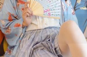 森萝财团 – 爱短裤的卉子又来带新货啦，速收美图更新中