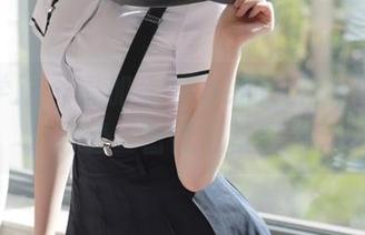 模范学院 – 看加朵babe的白衬衫原图，轻轻一瞥就心里冒泡