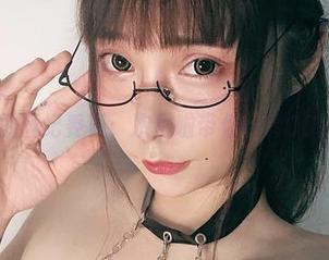 私底下的风纪委员：次屁啦带你玩转COS图册！