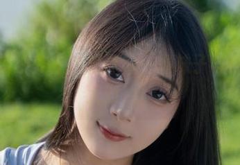 在线欣赏浅安安的棉袜，一场袜子与袜子的华丽对决。