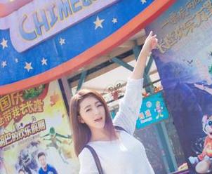 爱蜜社 – 看小丽莎萌萌哒旅拍：图包的每一张都在与我的审美较劲。