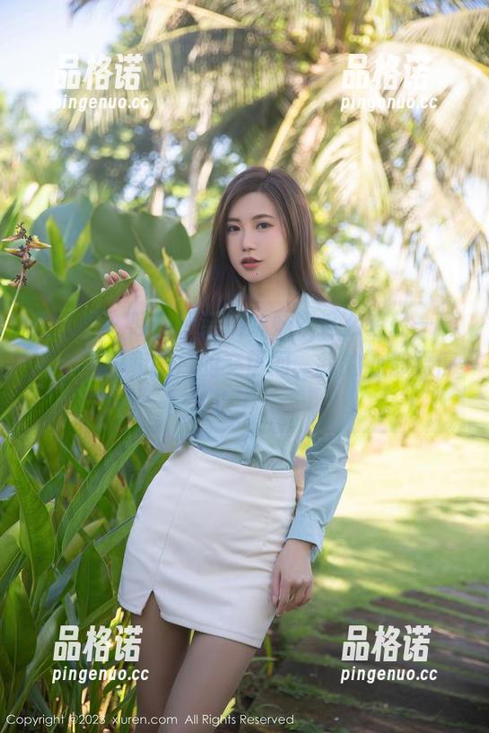 秀人网 - 哇，伊诺的妹妹就这么轻轻一侧身，原图和图片的交错间，我的心都要停止了。