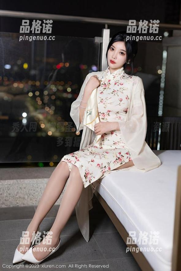 秀人网 - 娜露圣诞特辑：免费获取，资源多到播放表都嫌长