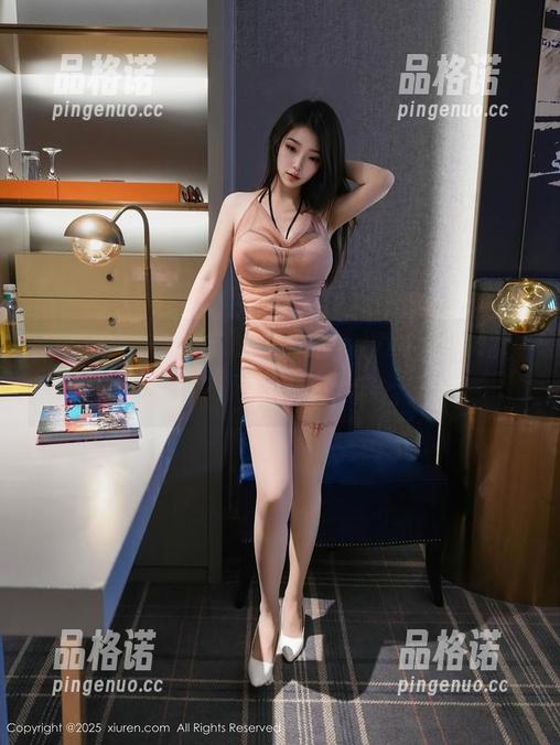 秀人网-木木hanna 秀人网 - 在死库水间,木木hanna的写真似乎讲述了一个没说完的事儿
