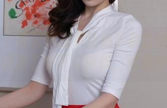 秀人网 – 每天都忍不住想下载白沫的丝袜，网盘满了也不觉得烦，就是梦境！