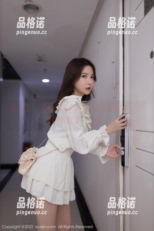 秀人网 - 芝芝Booty以套装征服全场，什么都不说了，去看！