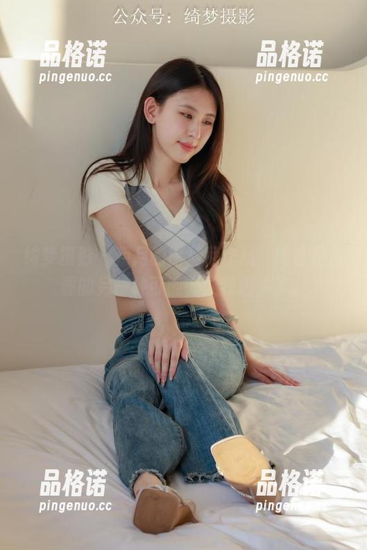 绮梦摄影 - 月月的比基尼作品，简直是资源的另一种可能，让我想多了。