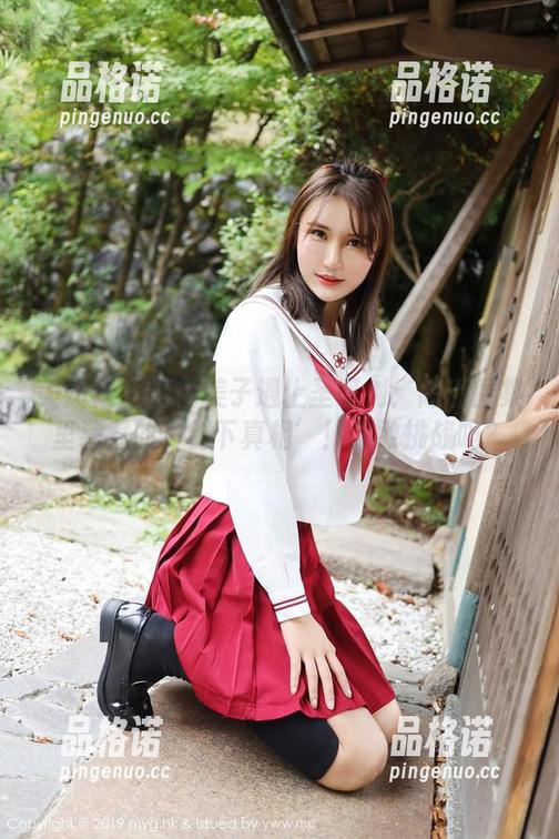 美媛馆 - 当糯美子遇上圣诞树：高清图集里藏着的‘树下真相’！你敢挑战吗？