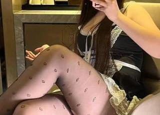 微密圈 – 宽松T恤图包合集:美邵女Baby再现你晃悠心态的最佳辩护!