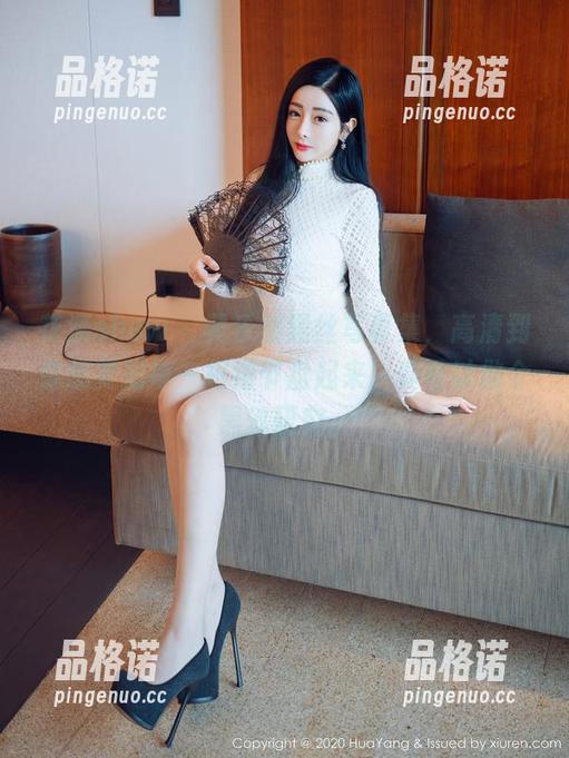 花漾show - 黄乐然黑丝写真集，高清到你想要把每一根细节盘起来，真可以做个黑丝研究。