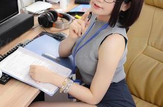 荒井喵喵的女仆新作——更新了！这位女仆是专门来治愈你的吗？
