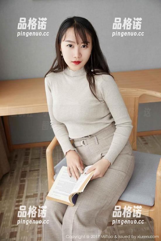 蜜桃社-小魔女lily 蜜桃社 - 小魔女lily穿出制服的气场,这图册贼好玩,太赞了!